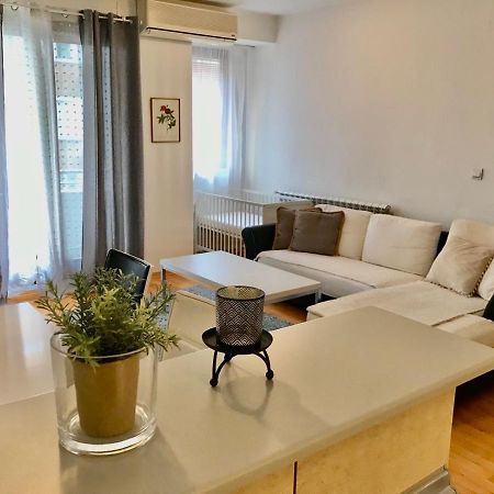 סקופיה First Choice Apartment מראה חיצוני תמונה